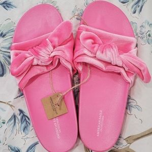 American eagle slide/slippers